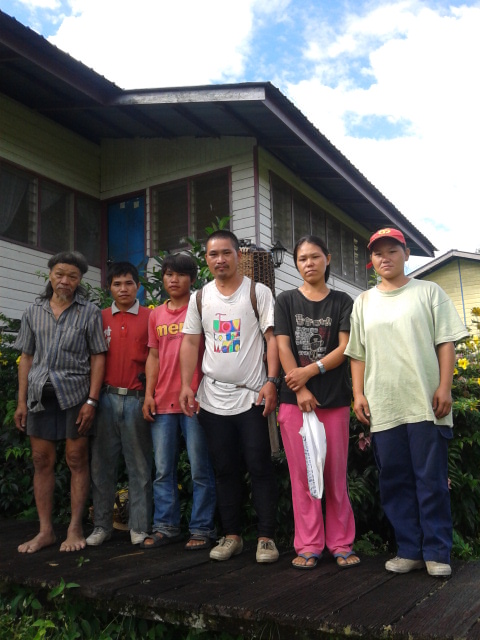 Team photo before entering Murud Kecil