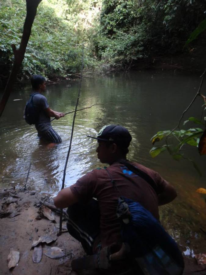 Local research assistants, Jereo and Bendy, out fishing